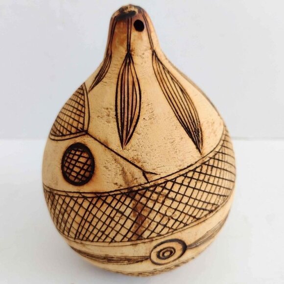 Vintage Hand Carved Peruvian Gourd Lattice Floral Leaf Design Folk Art Musical R - Picture 2 of 7